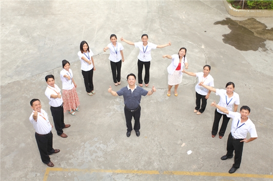 毅廷专业喇叭生产厂家合照 毅廷专业喇叭生产厂家合照